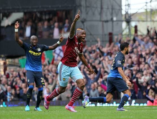 West Ham s Diafra Sakho celebrates scoring his sides second goal Barclays Premier League - West Ham United vs Manchester City - Upton Park - England - 25th October 2014 - Picture David Klein Sportimage EDITORIAL USE ONLY. No use with unauthorised audio, video, data, fixture lists, club league logos or live services. Online in-match use limited to 120 images, no video emulation. No use in betting, games or single club league player publications.