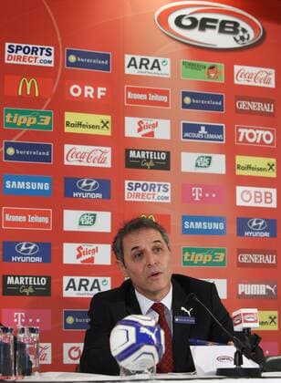 Aktuell Fussball, EM Quali, Pk Nationalmannschaft Oesterreich SOCCER - UEFA EM 2016 quali, preview VIENNA,AUSTRIA,04.NOV.14 - SOCCER - UEFA European Championship 2016, European Qualifiers, OEFB international match, preview, press conference, squad nomination. Image shows head coach Marcel Koller (AUT).