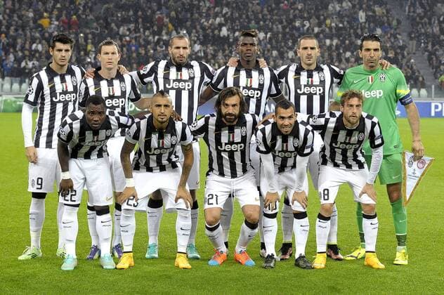 Turin, 04.11.2014 - UEFA Champions League 2014 2015 - Juventus Turin, hi.v.li.: Alvaro Morata, Stephan Lichtsteiner, Giorgio Chiellini, Paul Pogba, Leonardo Bonucci, Gianluigi Buffon; vorn: Kwadwo Asamoah, Arturo Vidal, Andrea Pirlo, Carlos Tevez, Claudio Marchisio - filippoxalfero