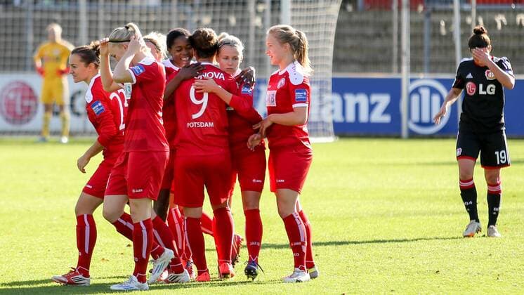 Torjubel 1. FFC Turbine Potsdam, Jubel, Torjubel, Torerfolg, celebrate the goal, goal, celebration, Jubel ueber das Tor, optimistisch, Action, Aktion, Fussball, Allianz Frauen-Bundesliga, Bayer 04 Leverkusen - 1. FFC Turbine Potsdam, xozx