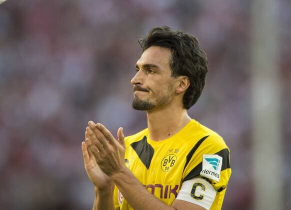 Mats HUMMELS, DO, Gestik, geste, klatscht, klatscht, Mimik, Frust Fussball 1. Bundesliga, 8. Spieltag, 1. FC Koeln (K) - Borussia Dortmund (DO) 2:1, am 18.10.2014 in Koeln Deutschland.
