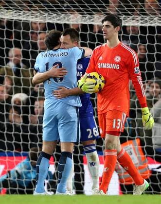 (150201) -- LONDON, Jan. 31, 2015 -- Frank Lampard (L) of Manchester City hugs with former teammate, John Terry of Chelsea after the Barclays Premier League match between Chelsea and Manchester City at Stamford Bridge in London, England on January 31, 2015. The match ended in 1-1 draw. ) FOR EDITORIAL USE ONLY. NOT FOR SALE FOR MARKETING OR ADVERTISING CAMPAIGNS. NO USE WITH UNAUTHORIZED AUDIO, VIDEO, DATA, FIXTURE LISTS, CLUB LEAGUE LOGOS OR LIVE SERVICES. ONLINE IN-MATCH USE LIMITED TO 45 IMAGES, NO VIDEO EMULATION. NO USE IN BETTING, GAMES OR SINGLE CLUB LEAGUE PLAYER PUBLICATIONS. (SP)UK-LONDON-SOCCER-BARCLAYS PREMIER LEAGUE-CHELSEA VS MANCHESTER CITY HanxYan