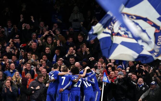 (150201) -- LONDON, Jan. 31, 2015 -- Players of chelsea celebrate after scoring during the Barclays Premier League match between Chelsea and Manchester City at Stamford Bridge in London, England on January 31, 2015. The match ended in 1-1 draw. ) FOR EDITORIAL USE ONLY. NOT FOR SALE FOR MARKETING OR ADVERTISING CAMPAIGNS. NO USE WITH UNAUTHORIZED AUDIO, VIDEO, DATA, FIXTURE LISTS, CLUB LEAGUE LOGOS OR LIVE SERVICES. ONLINE IN-MATCH USE LIMITED TO 45 IMAGES, NO VIDEO EMULATION. NO USE IN BETTING, GAMES OR SINGLE CLUB LEAGUE PLAYER PUBLICATIONS. (SP)UK-LONDON-SOCCER-BARCLAYS PREMIER LEAGUE-CHELSEA VS MANCHESTER CITY HanxYan