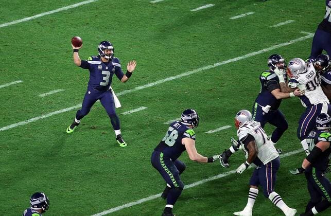 01 February 2015: Seattle Seahawks quarterback Russell Wilson 3 throws during the second half of Super Bowl XLIX between the Seattle Seahawks and the New England Patriots at University of Phoenix Stadium in Glendale, Az. The New England Patriots beat the Seattle Seahawks 28-24. NFL American Football Herren USA FEB 01 Super Bowl XLIX - Patriots v Seahawks Icon3171502012802 EDITORIAL USE ONLY
