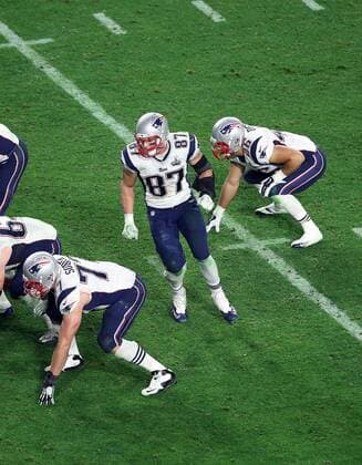 01 February 2015: New England Patriots tight end Rob Gronkowski 87 lines up during the second half of Super Bowl XLIX between the Seattle Seahawks and the New England Patriots at University of Phoenix Stadium in Glendale, Az. The New England Patriots beat the Seattle Seahawks 28-24. NFL American Football Herren USA FEB 01 Super Bowl XLIX - Patriots v Seahawks Icon3171502012995 EDITORIAL USE ONLY