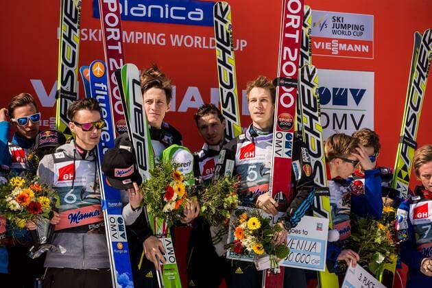 21.03.2015, Planica, Ratece, SLO, FIS Weltcup Ski Sprung, Planica, Finale, Skifliegen, Teambewerb, Siegerehrung, im Bild Peter Prevc, Anze Semenic, Jurij Tepes and Robert Kranjec of Slovenia during the Ski Flying Team Competition of the FIS Ski jumping Skispringen Ski nordisch Worldcup Cup finals at Planica in Ratece, Slovenia on 2015 03 21. EP_pon
