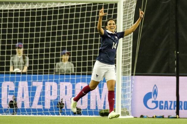 Louisa Necib (Frankreich) jubelt über ihr Tor zum 0:1 für Frankreich (France), Jubel, Torjubel, Torerfolg, celebrate the goal, goal, celebration, Jubel ueber das Tor, optimistisch, Action, Aktion, Fussball, FIFA Frauen-WM 2015, Deutschland - Frankreich, xozx