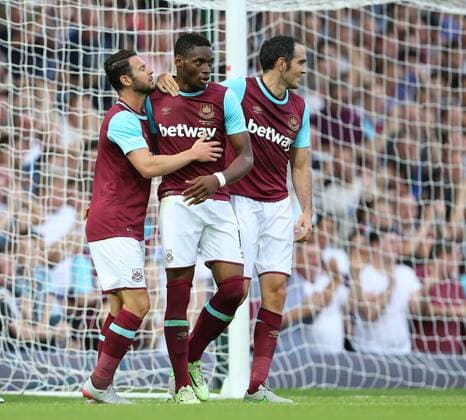 West Ham s Diafra Sakho celebrates scoring his sides opening goal UEFA Europa League, Qualifying Round- Upton Park - England - 2nd July 2015 - Picture David Klein Sportimage EDITORIAL USE ONLY. No use with unauthorised audio, video, data, fixture lists, club league logos or live services. Online in-match use limited to 120 images, no video emulation. No use in betting, games or single club league player publications.