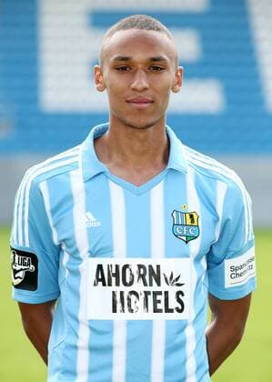 Chemnitz, 08.07.2015, Stadion an der Gellertstrasse, Fußball, 3.Liga , Chemnitzer FC, Mannschaftspräsentation für die Saison 2015 2016. , Mannschaftsfoto, Teamfoto. , Im Bild: Jamil Dem. ,