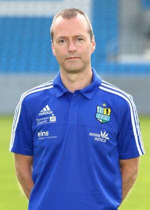 Chemnitz, 08.07.2015, Stadion an der Gellertstrasse, Fußball, 3.Liga , Chemnitzer FC, Mannschaftspräsentation für die Saison 2015 2016. , Mannschaftsfoto, Teamfoto. , Im Bild: Mannschaftsarzt Jörg Leibinger. ,