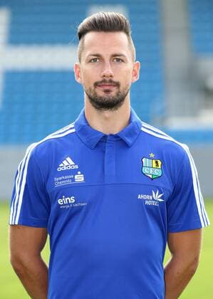 Chemnitz, 08.07.2015, Stadion an der Gellertstrasse, Fußball, 3.Liga , Chemnitzer FC, Mannschaftspräsentation für die Saison 2015 2016. , Mannschaftsfoto, Teamfoto. , Im Bild: Physiotherapeut Florian Brabandt. ,