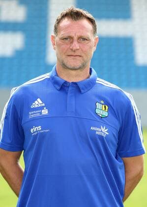 Chemnitz, 08.07.2015, Stadion an der Gellertstrasse, Fußball, 3.Liga , Chemnitzer FC, Mannschaftspräsentation für die Saison 2015 2016. , Mannschaftsfoto, Teamfoto. , Im Bild: Torwarttrainer Holger Hiemann. ,