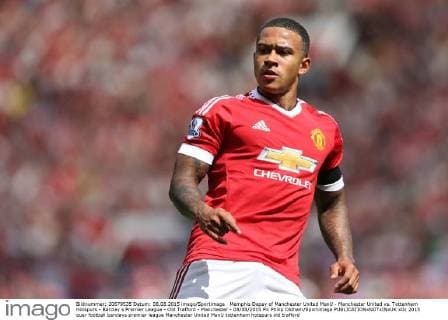 Memphis Depay of Manchester United ManU - Manchester United vs. Tottenham Hotspurs - Barclay s Premier League - Old Trafford - Manchester - 08 08 2015 Pic Philip Oldham Sportimage EDITORIAL USE ONLY. No use with unauthorised audio, video, data, fixture lists, club league logos or live services. Online in-match use limited to 120 images, no video emulation. No use in betting, games or single club league player publications.