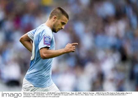 Aug. 15, 2015 - Malmö, Sverige - 150815 Malmö FFs Vladimir Rodic jublar efter 1-0 - Fussball, SWE, Allsvenskan: Malmö FF - Gefle den 15 august 2015 in Malmö..Foto: News - Aug. 15, 2015 - ZUMAb138