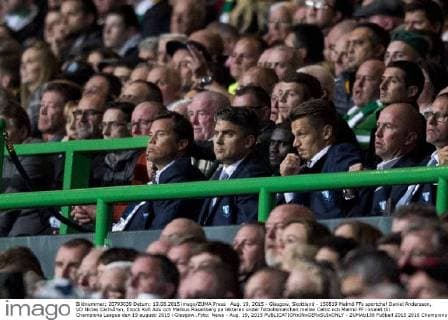 Aug. 19, 2015 - Glasgow, Skottland - 150819 Malmö FFs sportchef Daniel Andersson, VD Niclas CarlnŽn, Enock Kofi Adu och Markus Rosenberg pa läktaren under fotbollsmatchen mellan Celtic och Malmö FF i kvalet till Champions League den 19 augusti 2015 i Glasgow..Foto: News - Aug. 19, 2015 - ZUMAb138