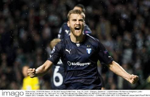 Aug. 19, 2015 - Glasgow, Skottland - 150819 Malmö FFs Rasmus Bengtsson jublar efter att Jo Inge Berget (ej i bild) gjort 3-2 under fotbollsmatchen mellan Celtic och Malmö FF i kvalet till Champions League den 19 augusti 2015 i Glasgow..Foto: News - Aug. 19, 2015 - ZUMAb138