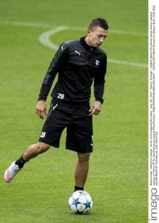 Aug. 24, 2015 - Malmö, Sverige - 150824 Malmö FFs Nikola Djurjic during practice session of Malmö FF for the Champions League Playoff match. - ZUMAb138