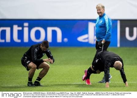 Aug. 24, 2015 - Malmö, Sverige - 150824 Malmö FFs Vladimir Rodic och tränare Age Hareide during practice session of Malmö FF for the Champions League Playoff match. - ZUMAb138