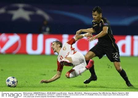 Zagreb, 25.8.2015. - Champions League, Play-Offs 2nd leg, Stadion Maksimir, GNK Dinamo (blue) - KF Skenderbeu (white) 4:1 Leonardo SIGALI (22) vs Liridon LATIFI (27)
