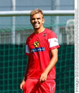 Aktuell Fußball, Training Nationalteam Österreich Wien 01.09.2015, Ernst Happel Stadion, Wien, AUT, UEFA EURO EM Europameisterschaft Fussball 2016 Qualifikation, Oesterreich vs Moldawien, Gruppe G, Training Oesterreich, im Bild Lukas Hinterseer (AUT) during a training session of Team Austria (AUT) in front of the UEFA European Championship EM Europameisterschaft Qualifier Match between Austria (AUT) and Moldova (MDA) at the Ernst Happel Stadion, Vienna, Austria on 2015 09 01. EX_PUC