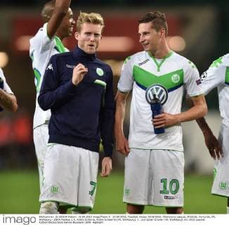 15.09.2015, Fussball, Saison 2015 2016, Champions League, 2015 16, Vorrunde, VfL Wolfsburg - ZSKA Moskau 1:0, Andre Schürrle, Andre Schuerrle (VfL Wolfsburg), li., und Julian Draxler (VfL Wolfsburg)