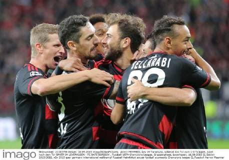 Admir MEHMEDI, Lev 14 Torschuss, schiesst das Tor zum 1-0 Torjubel, Jubel nach dem Tor BAYER 04 LEVERKUSEN - FC BATE BORISOV , Fussball UEFA Champions League, Gruppenphase, Leverkusen, 16.09.2015 CL Saison 2015 2016,