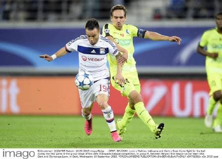 - GENT, BELGIUM: Lyon s Mathieu Valbuena and Gent s Sven Kums fight for the ball during the first game in the group stage of the Uefa Champions League competition, in group H, between Belgian first league soccer team KAA Gent and Olympique Lyon, in Gent, Wednesday 16 September 2015. YORICKxJANSENS x04701562x