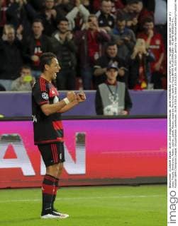 Javier HERNANDEZ, CHICCHARITO, Lev 7 Torjubel, Jubel nach dem Tor zum 3-1 Jubel, Freude, Emotionen, Feiern, Lachen, jubelt, freuen, reisst die Arme hoch, ballt die Faust BAYER 04 LEVERKUSEN - FC BATE BORISOV 4-1 , Fussball UEFA Champions League, Gruppenphase, Leverkusen, 16.09.2015 CL Saison 2015 2016,
