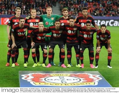 Championsleague: Bayer 04 Leverkusen - Bate Baryssau 16.09.2015. 11er Mannschaft Bayer Leverkusen vor dem Spiel. Hintere Reihe v.l: Lars Bender, Kyriakos Papadopoulos, Bernd Leno, Admir Mehmedi und Jonathan Tah. Vorne v.l: Roberto Hilbert, Kevin Kampl, Karim Bellarabi, Hakan Calhanoglu, Wendell und Javier Hernandez. HM