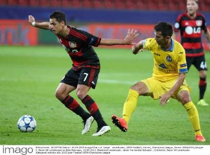 Leverkusen, UEFA Fussball, Herren, Champions League, Saison 2015 2016,Gruppe E, Bayer 04 Leverkusen vs Bate Baryssau, 16.09.2015, BayArena Leverkusen, Javier Hernandez Balcazar , Chicharito, Bayer 04 Leverkusen Aleksandr Volodko