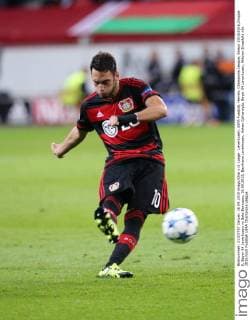 Leverkusen, UEFA Fussball, Herren, Champions League, Saison 2015 2016,Gruppe E, Bayer 04 Leverkusen vs Bate Baryssau, 16.09.2015, BayArena Leverkusen, Hakan Calhanoglu, Bayer 04 Leverkusen, Aktoion Einzelbild