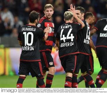 16.09.2015, Fussball, Saison 2015 2016, Champions League, 2015 16, Vorrunde, Bayer 04 Leverkusen - Bate Borisov 4:1, Jubel (v.li.) Hakan Calhanoglu (Bayer Leverkusen), Christoph Kramer (Bayer 04 Leverkusen), Kevin Kampl (Bayer 04 Leverkusen), Roberto Hilbert (Bayer 04 Leverkusen)