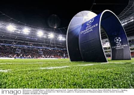 Fussball, UEFA Champions League, Herren, Saison 2015 2016, Gruppe E, 1. Spieltag, BayArena Leverkusen, Bayer Leverkusen (rot) - BATE Borisov (gelb) 4:1; Eingangstunnel zur Champions League. Feature, Symbol, Symbolbild, Einzelbild.