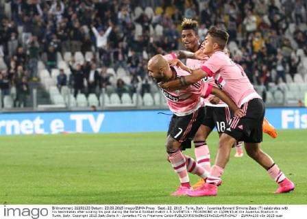 Sept. 23, 2015 - Turin, Italy - Juventus forward Simone Zaza (7) celebrates with his teammates after scoring his goal during the Serie A football match n.5 JUVENTUS - FROSINONE on 23 09 15 at the Juventus Stadium in Turin, Italy. Copyright 2015 Italy:Serie A - Juventus FC vs Frosinone Calcio - ZUMAn230