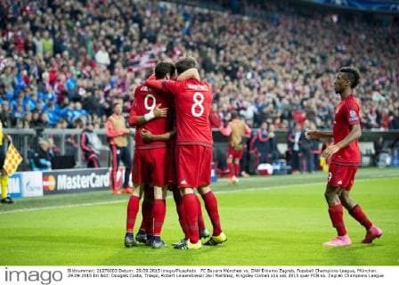 FC Bayern München vs. DNK Dinamo Zagreb, Fussball Champions League, München. 29.09.2015 Im Bild: Dougals Costa, Thiago, Robert Lewandowski Javi Martinez, Kingsley Coman