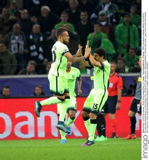 Mönchengladbach , Fussball, UEFA Champions League, Saison 2015 2016, Borussia Mönchengladbach vs Manchester City, 30.09.2015, Borussia Park, Mönchengladbach, Nicolas Otamendi , jesus navas beide Manchester City, jubel