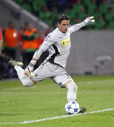 Goalkeeper Yann Sommer (Bor. Mönchengladbach) during the Championsleague between Borussia Moenchengladbach and Manchester City, Borussiapark in Moenchengladbach on September 30., 2015. Borussia Mönchengladbach vs. Manchester City in der Champions League der Saison 2015 2016 am 30. September 2015.