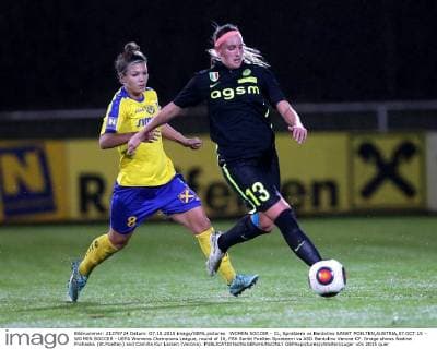 WOMEN SOCCER - CL, Spratzern vs Bardolino SANKT POELTEN,AUSTRIA,07.OCT.15 - WOMEN SOCCER - UEFA Womens Champions League, round of 16, FSK Sankt Poelten Spratzern vs ASD Bardolino Verona CF. Image shows Nadine Prohaska (St.Poelten) and Camilla Kur Larsen (Verona). GEPAxpictures xWalterxLuger