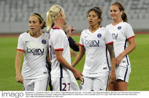 08.10.2015 Cluj-Napoca(Romania) Olimpia Cluj-PSG Paris Saint Germain Feminines UEFA Women s Football Champions League Sabrina Delannoy(L) with Cristiane (2nd from right) PSG Paris Saint Germain Feminines :Str