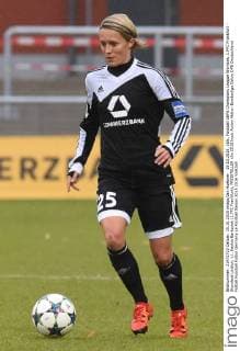 15.10.2015, xblx, Fussball UEFA Champions League Womans, 1.FFC Frankfurt - Standard Lüttich, v.l. Saskia Bartusiak (1.FFC Frankfurt), FREISTELLER