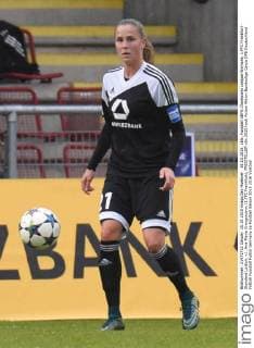 15.10.2015, xblx, Fussball UEFA Champions League Womans, 1.FFC Frankfurt - Standard Lüttich, v.l. Ana-Maria Crnogorcevic (1.FFC Frankfurt), FREISTELLER