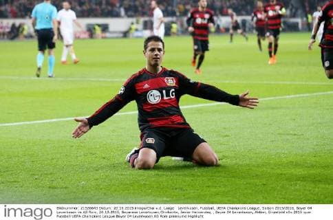 Leverkusen, Fussball, UEFA Champions League, Saison 2015 2016, Bayer 04 Leverkusen vs AS Rom, 20.10.2015, Bayarena Leverkusen,Chicharito, Javier Hernandez, , Bayer 04 Leverkusen, Aktion, Einzelbild