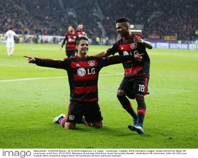 Leverkusen, Fussball, UEFA Champions League, Saison 2015 2016, Bayer 04 Leverkusen vs AS Rom, 20.10.2015, Bayarena Leverkusen,Chicharito, Javier Hernandez,Wendell , beide Bayer 04 Leverkusen, jubel