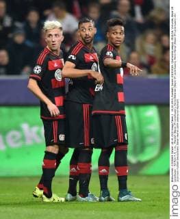 20.10.2015, Fussball, Saison 2015 2016, Champions League, 2015 16, Vorrunde, Bayer 04 Leverkusen - AS Rom 4:4, v.re., Wendell (Bayer 04 Leverkusen), Karim Bellarabi (Bayer 04 Leverkusen), Kevin Kampl (Bayer 04 Leverkusen)