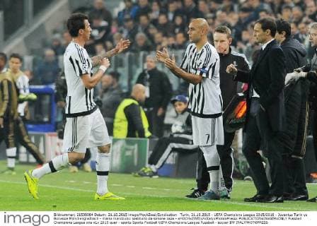 Turin, 21.10.2015 - UEFA Champions League 2015 2016 - Juventus Turin vs Borussia Mönchengladbach - mario mandzukic sostituito da simone zaza - xHOCHxZWEIx xItalyxPhotoxPressx