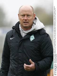 SC Sand - SV Werder Bremen Steffen RAU, Trainer Werder Bremen, Halbkörper, Portrait, Porträt, Gestik, Einzelbild, hoch, Fußball, Frauen, Allianz-Frauen-Bundesliga Saison 2015 2016