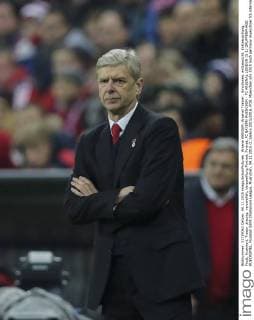 Arsene WENGER, Arsenal Trainer , Emotionen, enttaeuscht, Enttaeuschung, Frust, frustriert, Trauer ,traurig, verzweifelt, Verzweiflung Portrait, Porträt, FC BAYERN MUENCHEN - FC ARSENAL LONDON (5-1) GRUPPENPHASE RUECKSPIEL, Fussball UEFA Champions League, Muenchen, 04.11.2015 CL Saison 2015 2016, FCB, Muenchen