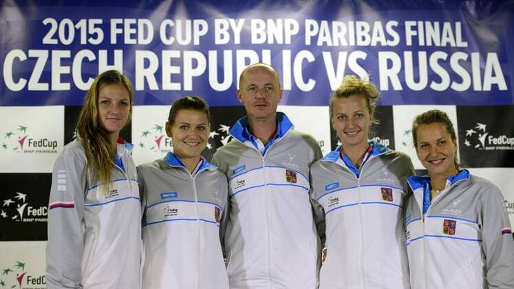 Czech s team, Karolina Pliskova, from left, Lucie Safarova, captain Petr Pala, Petra Kvitova and Barbora Strycova pose during a news conference prior to the final match of the world group Fed Cup Czech Republic vs. Russia, in Prague, Czech Republic, November 11, 2015. The Czech Republic-Russia Fed Cup match will be played on November 14th and 15th in Prague, Czech Republic. (CTKxPhoto MichalxKamaryt) CTKPhotoP201511110599301 kmt 4