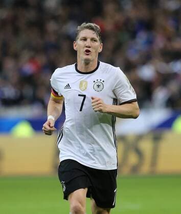 Paris, Fussball, Herren, Länderspiel, Freundschaftsspiel, Frankreich - Deutschland, 13.11.2015 , Stade de France, Paris, Bastian schweinsteiger, Deutschland, Aktion, Einzelbild