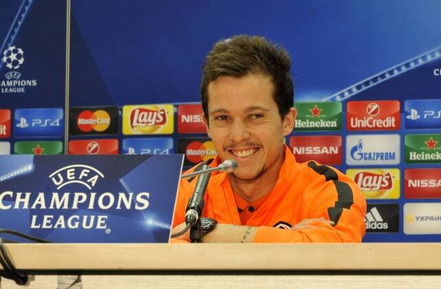 Fußball, Champions League, Schachtar Donezk PK und Training Nov. 24, 2015 - Lviv, ukraine - November. 24, 2015 - Lviv, Ukraine - Bernard during press-conference before the soccer match between FC Shakhtar Donetsk and Real Madrid CF . UEFA Champions league 2015-2016 season at Arena Lviv stadium, in Lviv City, Ukraine, on 24 November, 2015. UEFA Champions league, Shakhtar Donetsk and Real Madrid CF - ZUMAn230
